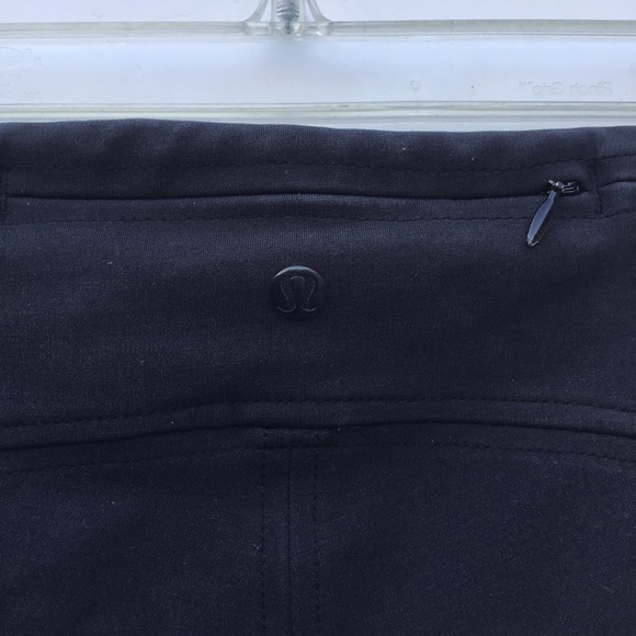 Lululemon Wander pant reflective hem back pocket - Picture 5 of 8